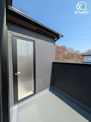 �o���R�j�[ -