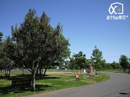 ���ӊ� �k��11���B�s���Z������@�J���ʐ�. 50.112.04�������[�g���i����27�N6��1�����݁j���i�{�݁A�Ő��L�ꂠ��B���ԏꖳ���B 870m