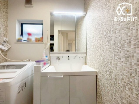 ���ʑ�E���ʏ� �y���[�L�x�ȃV�����v�[�h���b�T�[���ʑ�z�O�ʂ̋��͎��[�ƂȂ��Ă��邽�߁A����������[�ł��܂��B������y�X�B����@�u�ꂩ��x�����_�܂ŊK�i���g�킸�ɐ��󕨂������܂��B