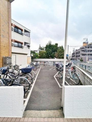 ���̑� �~�n�����փX�y�[�X�̗l�q�ł��B����A���n���m�F���������܂��B