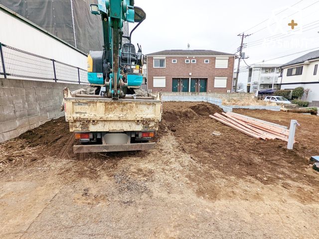 ���n�O�ώʐ^ �������r�ܐ��w�ےJ�x�w�k���P�Q���I�ʋΒʊw�ɂ��֗��ȗ��n���o�X�֏[���I�`���H���ɉ��K�A�N�Z�X�I�������w�Z�k���P�O���ȓ��`�q��ĂɈ��S�̎��ӊ��I