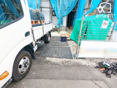  �J�[�X�y�[�X��2�䂠��B���]�Ԃ��߂�X�y�[�X�Ƃ��Ă����p���������܂��B���Ԃł̗��q�ɂ��Ή��ł��܂��I