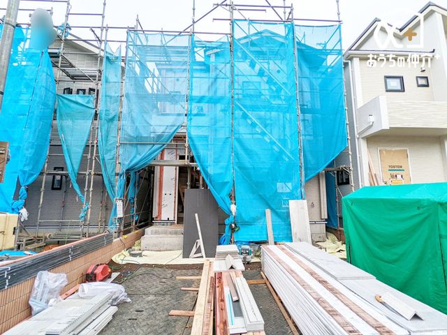 ���n�O�ώʐ^ �������V�h���}�s��ԉw�u�ԏ�����v�w�k���Q�P�����o�X���p�ɂ�JR�������ւ����K�A�N�Z�X�����z���p�l�����ځ��R���r�j�k���X�����J�[�X�y�[�X�Q��