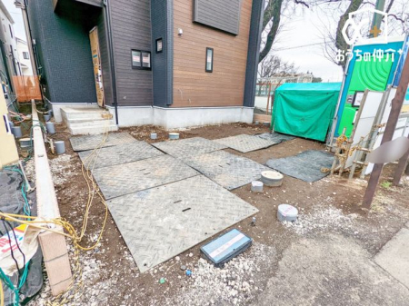  �J�[�X�y�[�X��2�䂠��B���]�Ԃ��߂�X�y�[�X�Ƃ��Ă����p���������܂��B���Ԃł̗��q�ɂ��Ή��ł��܂��I