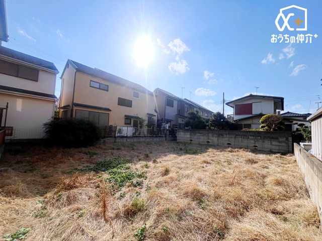 ���̑� �������ɂ͍L��ȕ~�n���L�����Ă���A�O�ʓ��H���猩���C���[�W�Ƃ̓K���b�ƕς������Ƃ肠�邨�y�n�ł��B