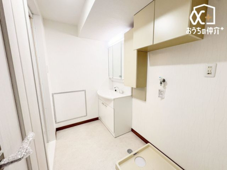 ���ʑ�E���ʏ� �y���[�L�x�ȃV�����v�[�h���b�T�[���ʑ�z�O�ʂ̋��͎��[�ƂȂ��Ă��邽�߁A����������[�ł��܂��B������y�X�B����@�u�ꂩ��x�����_�܂ŊK�i���g�킸�ɐ��󕨂������܂��B