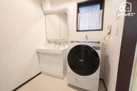 ���ʑ�E���ʏ� �L�b�`���`Wash room�`�傫�Ȑ��ʁ@�Ƒ��݂�Ȃ������g�����ʎ��B�Z�������ɂ͎g���₷�����ʂŁA�X�e�L�Ȉ���̃X�^�[�g������܂��傤�B�C�v�̐��ʉ��ϑ�