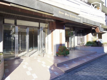 �G���g�����X ���ۂɌ��n�ɑ����^��ł݂܂��񂩁H�L���ł͂킩��Ȃ������������m���߂��������B���s���ȓ_�̓X�^�b�t�܂ŁA���C�y��!