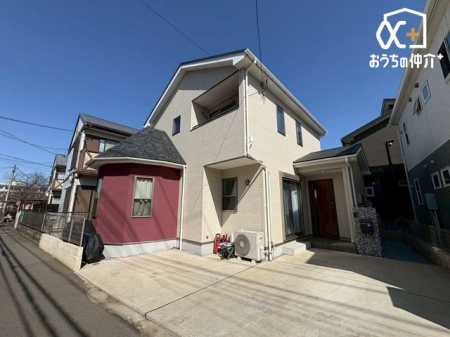 ���n�O�ώʐ^ �~�n���̒��ԏ�́A�ו��̉^�����y�ɂȂ�A�O�o�┃�����̗��֐������サ�܂��B���Ԃ��������łȂ���΁A���q�p�̒��ԃX�y�[�X�Ƃ��Ă����q�l�̗V�я�Ƃ��Ă����p�\�ł��B