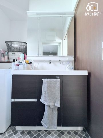 ���ʑ�E���ʏ� �O�ʋ��^�C�v�̐��ʉ��ϑ�̗l�q�ł��B�O�ʋ��^�C�v�̐��ʉ��ϑ�͎g�����肪�ǂ��A�ׂ����������[�ł��܂��B