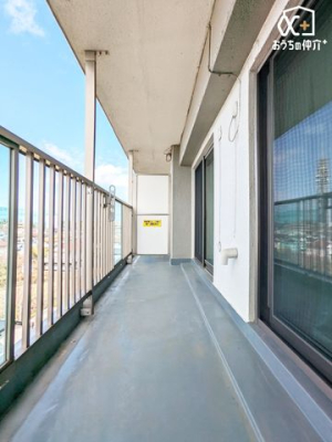 �o���R�j�[ �z������̗ǂ��o���R�j�[�ł��B2��������o����ł��܂��B