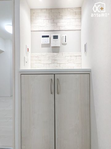 ���̑� �h�Ɩʂł����S��TV���j�^�[�t���C���^�[�z���ł��B