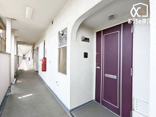 ���� �O���猩�����ւ܂��̗l�q�ł��B���񌻒n�ɑ����^��ł��������������������B