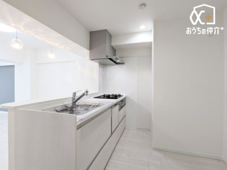 �L�b�`�� �L�b�`������̓��r���O�S�̂����n����Ԏ��ł��B���q�l���V�ԗl�q�������Ȃ���̂�������_�C�j���O�e�[�u���Ŋw�K���邨�q�l�ɂ�����ƃA�h�o�C�X���ł���݌v�ł��B