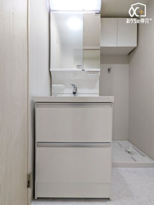 ���ʑ�E���ʏ� �������̂�����ʁ����󁕒E�߃X�y�[�X�ł��B��Ƃ�̂����Ԃł����C���̂����ւ����炭�炭�ł��B