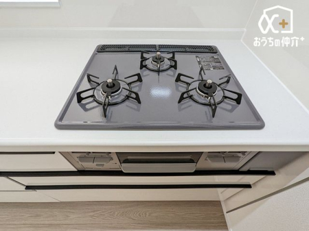 �L�b�`�� �����ɒ������ł��Ă��������͂��ǂ�3���R�����̃L�b�`���ł��B�������͖����̂��ƂȂ̂Ō����ǂ����������ł���̂͊������ł��ˁB