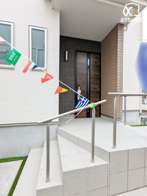 ���� �O���猩�����ւ܂��̗l�q�ł��B���񌻒n�ɑ����^��ł��������������������B