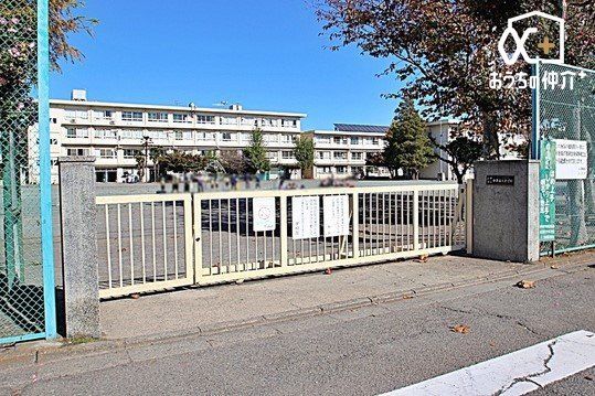 ���ӊ� �����s��������㏬�w�Z �k��10���B 740m