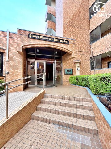 �G���g�����X �������̂���A�����������G���g�����X�B�����x���n�ɑ����^�΂�Ă݂܂��񂩁H���ЃX�^�b�t�����ē��������܂��̂ł��C�y�ɂ��₢���킹���������܂��B