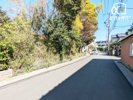 ���n�y�n�ʐ^ �쑤�O�ʓ��H�͖�5.4���̌����ł��B