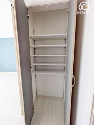 ���[ 2�K�z�[���ɂ���֗��ȕ���