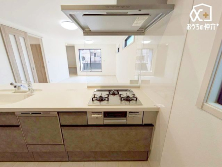 �L�b�`�� �i3���R�����j���������Ŏς�E�Ă��E�����Ȃǂ��\�B�Η͂͋��΂����΂܂ŏꏊ���ƂɎ��R�ɐݒ�ł��A��C�ɒZ���ԂŒ������鎖���ł��܂��B�܂��Ԋu���L���A�傫�Ȓ�������u�����Ƃ��ł��܂��B�i3���R���c