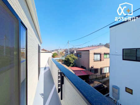 �o���R�j�[ -