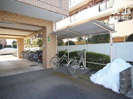 ���̑� ���֏�͉����t���ŉJ�̓��ł��G��邱�ƂȂ����S�ł��B�܂��A�Ă͏����z�˂�������򉻂�����Ă���܂��B