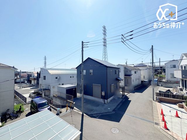 ���̑� ���w�}���V�����̒��]�Ƃ͈Ⴄ�A�ˌ��ĂȂ�ł͂̋�ƊX���݁B���S���Ɨ���������������i�F�������ɁB