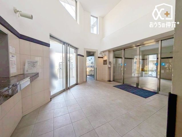 �G���g�����X -