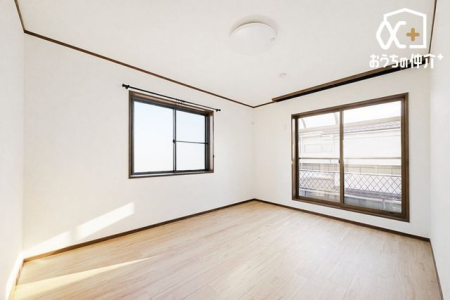 ���r���O ���r���O