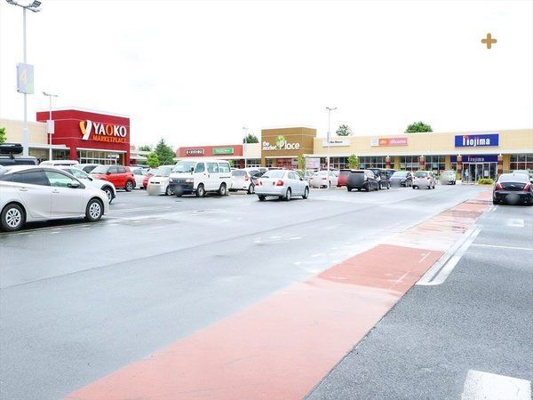 ���ӊ� �U�E�}�[�P�b�g�v���C�X��z�I��X �k��16���B���ԏꂪ�L���A�Ԃł̗��X���\�ł��B�����p�i�ȂǗl�X�ȏ��i�������Ă��܂��B 1250m