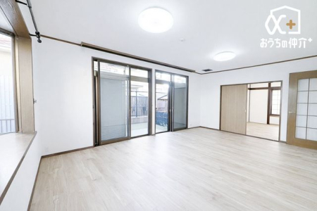 ���r���O ���r���O