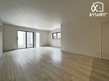 ���ӊ� �v�Đ쓌�Z��O�����V�� �k��6���B�W�����O���W���Ƃ��ׂ�䂪��̂ɂȂ��Ă���R���r�l�[�V�����V��A�u�����R�A����Ă��A�o��_ 420m