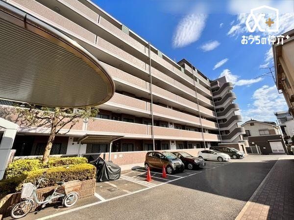 ���ԏ� ���ԃX�y�[�X�̗l�q