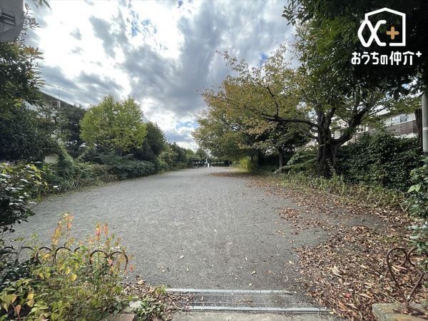 ���ӊ� �s�c����a�����Q���ڃA�p�[�g������ �k��10���B 730m