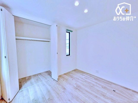 �q������ �q�ǂ��̐�����D�����������K�ȋ�ԁB���������N���N����A���q�l���g�̃X�y�[�X�Ƃ��Ă������ł��傤���B