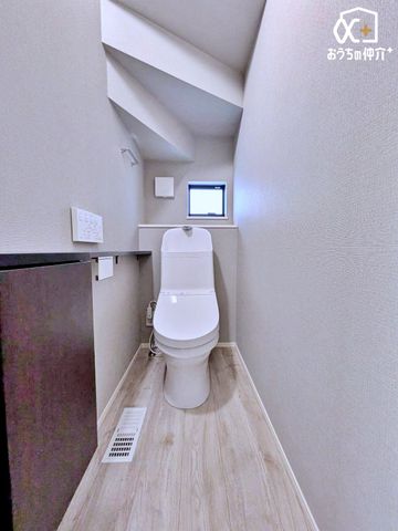 �g�C�� �f�U�C�����Ƌ@�\�������a���鉷�����g�C���B�����Ɛ����������܂�郏�������N��̋�ԁB