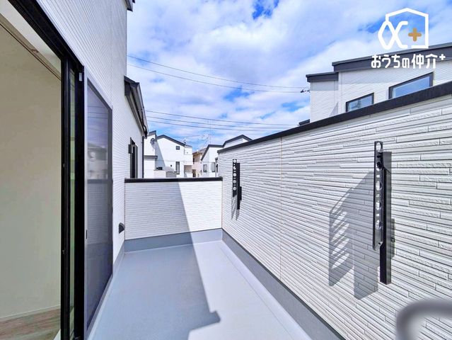 �o���R�j�[ ���q�l�̗V�я�Ƃ��Ă��A�F�l�������ăz�[���p�[�e�B�[���y���߂�L���o���R�j�[�́A�����̒��ő��@�\�Ɏg����f�G�ȏꏊ�B�Ƒ���F�l�Ɖ߂������Ԃ����y�����A�v���o�[�����̂ɂȂ�܂��B