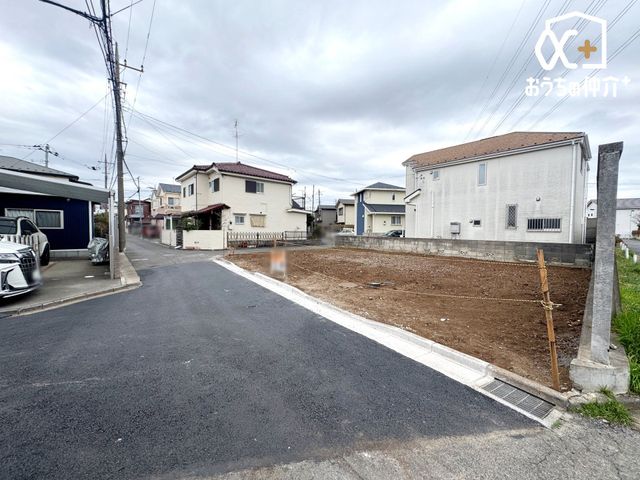 ���n�y�n�ʐ^ �Ԓʂ�̏��Ȃ��O�ʓ��H�ł�