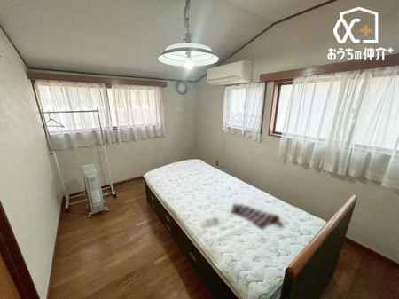 �q������ ���邭�������������͋C�̎q�ǂ������B�V�т��w�т��o�����X�悭�y���߂�A�S�n�悢��Ԃł��B