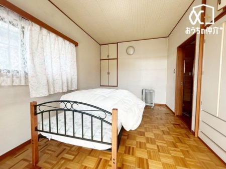 �Q�� �o���R�j�[�ɖʂ������邢�Q���̗l�q�B