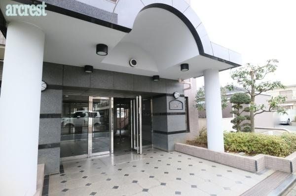 �G���g�����X �h�Ɩʂň��S�̃I�[�g���b�N�}���V����