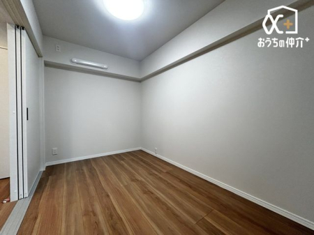 �q������ -