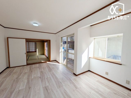 ���r���O -