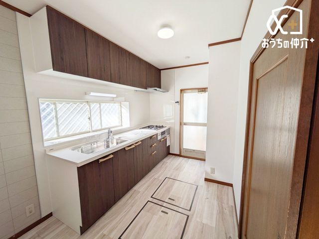 �L�b�`�� �h�a�����E���[���N���[�j���O