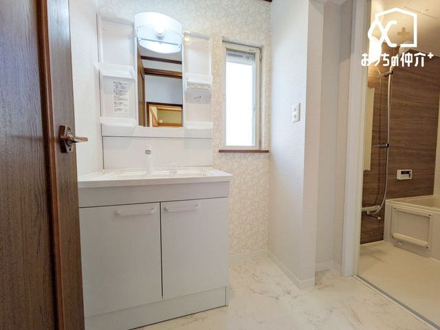 ���ʑ�E���ʏ� ���������i�����E�g�C���E���ʉ��ϑ�j