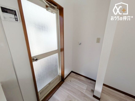 ���̑����� ���R�L���ŊՐÂȏZ��X