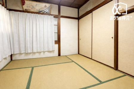 ���r���O �D����������荞�񂾃��r���O�_�C�j���O�B�㎿�ȉ�����ɕ�܂��A���K�ŉ��₩�ȃv���C�x�[�g��Ԃł��B���Ƌ��������CG�摜�ł��B