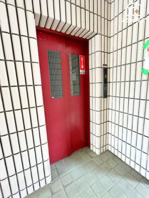 ���̑� �G���x�[�^�[�̗l�q�ł��B